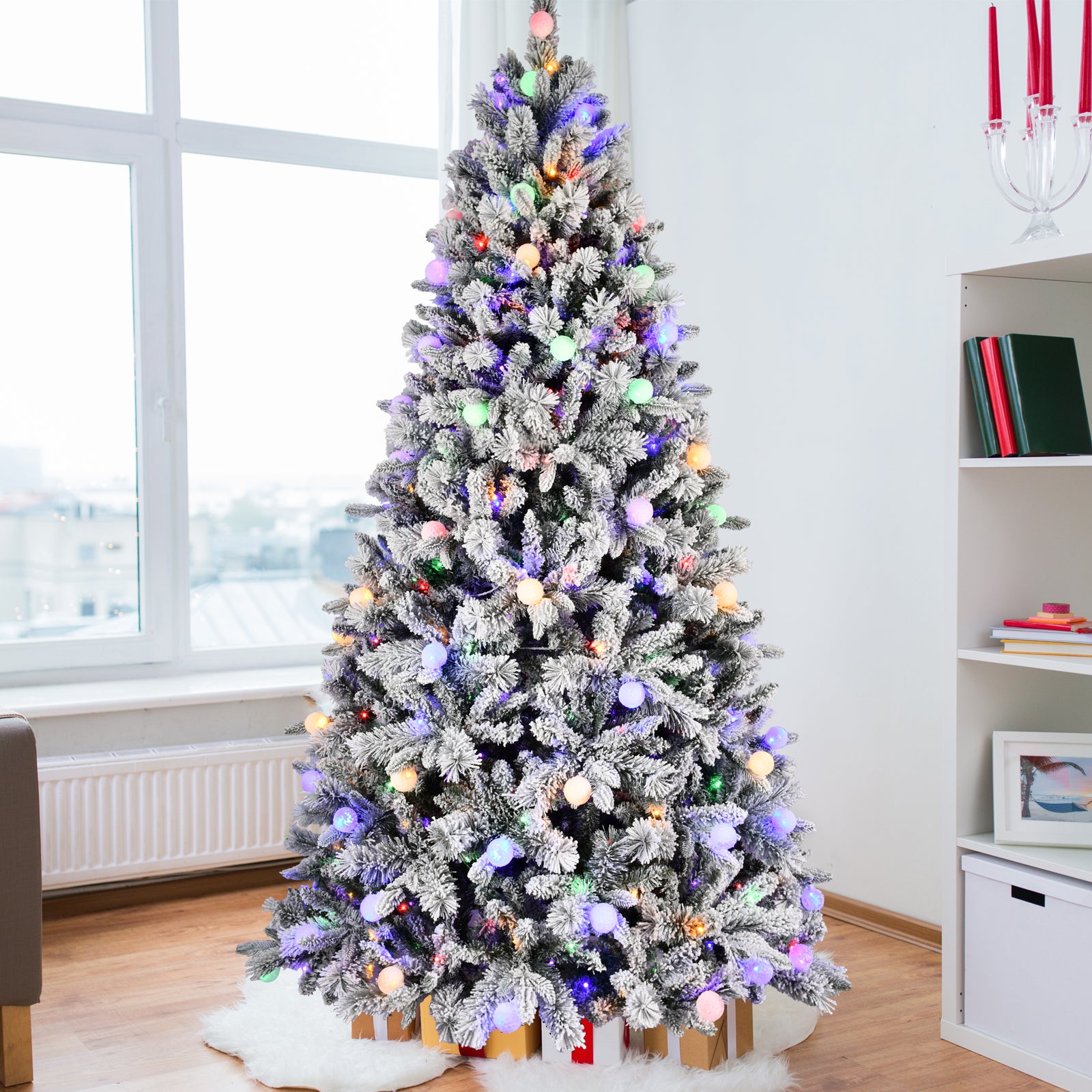 7.5ft & 8ft Mixed PVC/PE Christmas Trees with Memory Wire