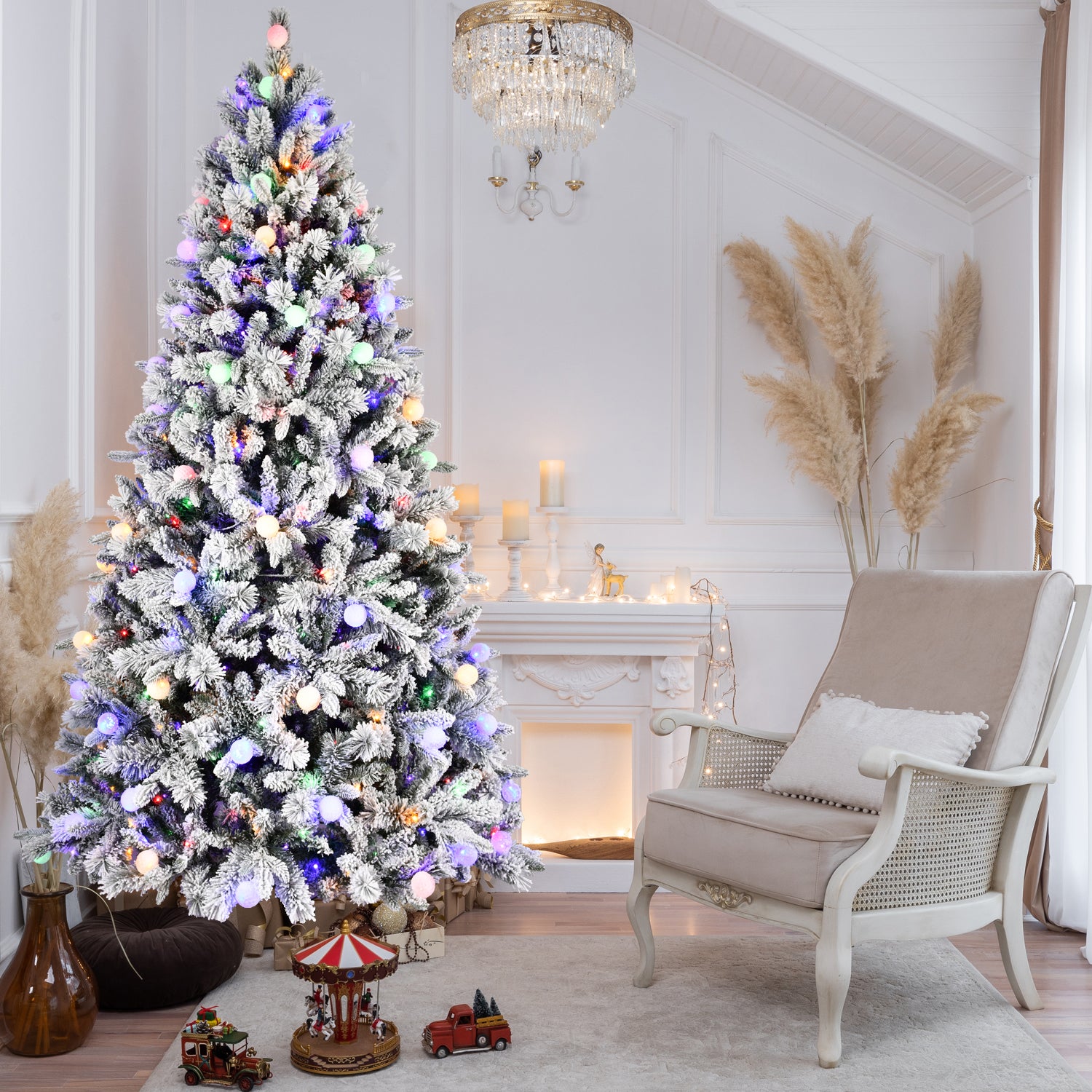 7.5ft & 8ft Mixed PVC/PE Christmas Trees with Memory Wire